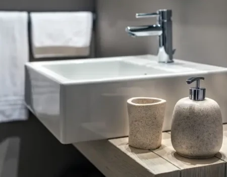 How to Choose the Best Bathroom Fixtures and Materials