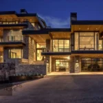 Drew Bledsoe house in Bend, Oregon: A luxurious 15,000 sq ft mansion with mountain views and high-end amenities.