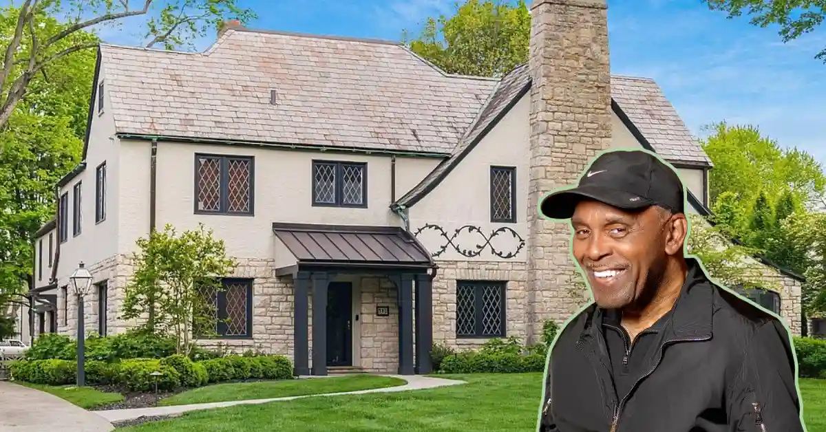 Frankie Beverly House - Luxurious California mansion with Pacific Ocean views featuring contemporary architecture and modern design elements