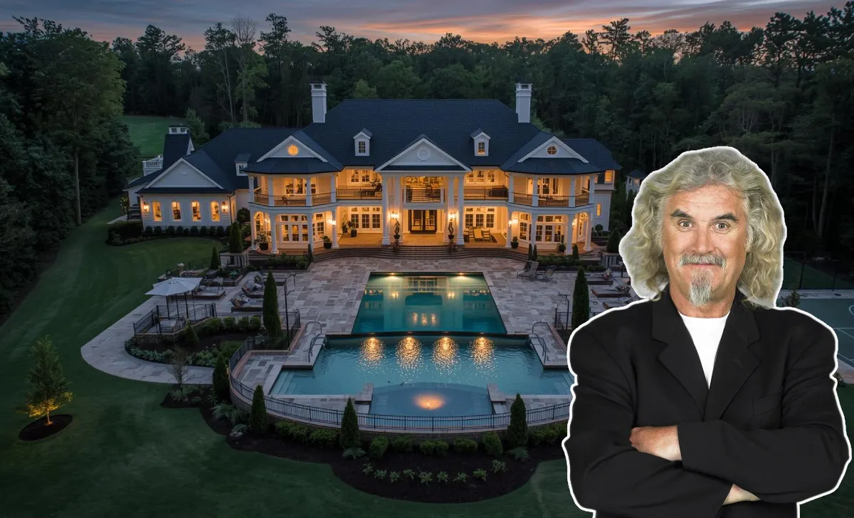 Historic Billy Gray House in Salem, MA, built by William Gray in 1800 and later the Essex House hotel before its 1970s demolition.